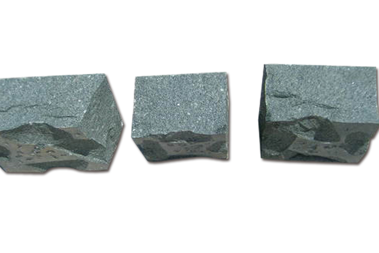 Cubes Green Granite G612 Top flamed sides natural split bottom rough 24x14x12cm